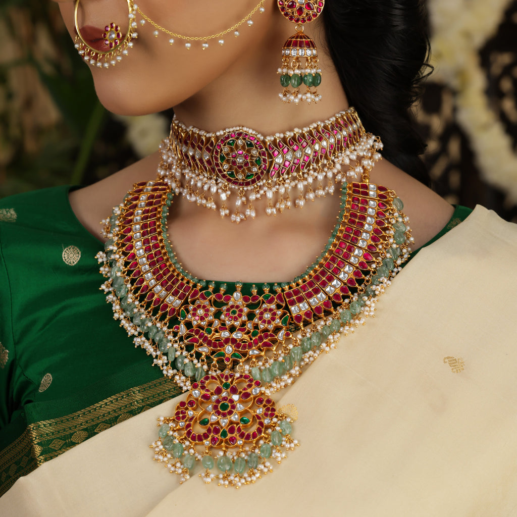 Kundan Emerald Designer Necklace cum Choker by Tavya Jewellery - close-up detail