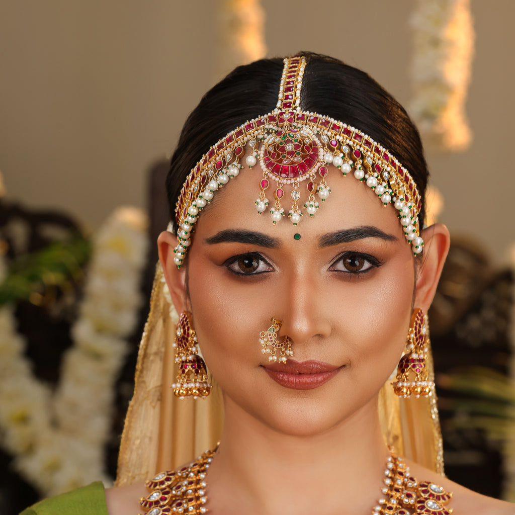 92.5 Silver Kundan Peacock Nose Ring by Tavya Jewellery - close-up detail
