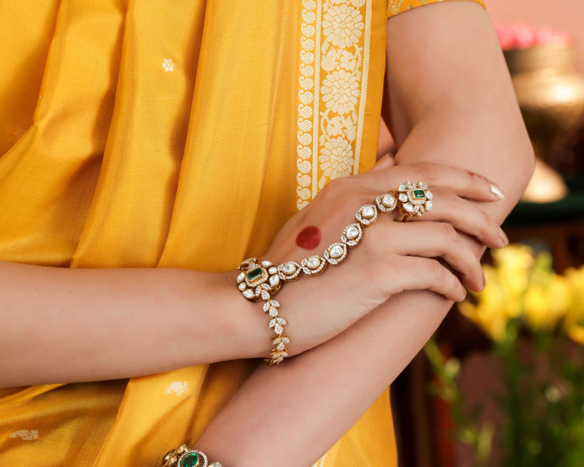 92.5 Silver Emerald Kundan Hathphool by Tavya Jewellery - close-up detail