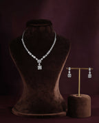 Geometric Deco Silver Necklace & Earrings SetGeometric Deco Silver Necklace