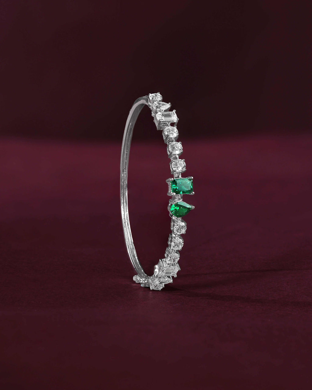 Modern Geometric Green Stone Silver Bracelet by Tavya Jewellery - close-up detail