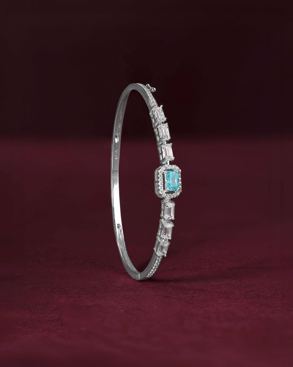 Arctic Blue Halo Statement Silver Bracelet by Tavya Jewellery - close-up detail