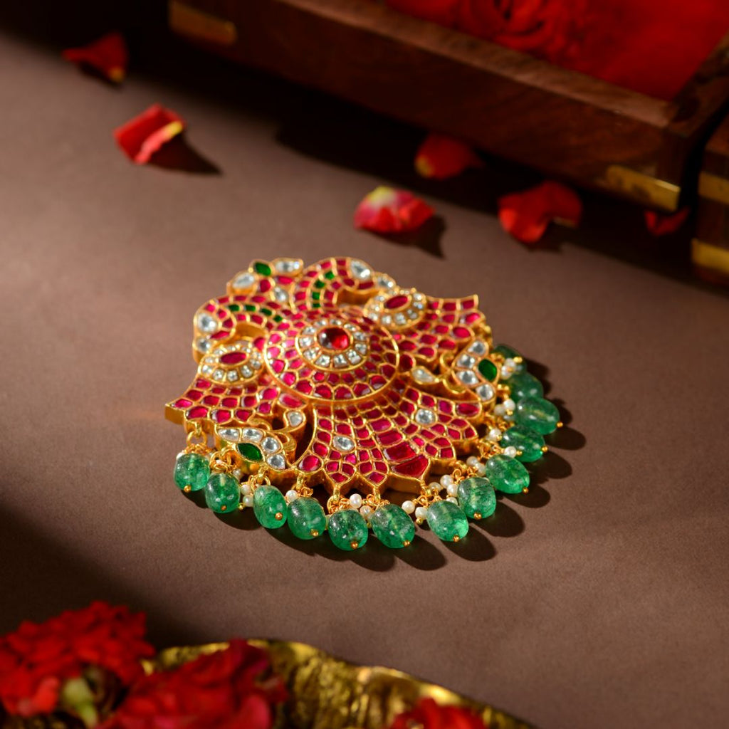 92.5 Silver Royal Kundan Pendant Cum Hair Pin by Tavya Jewellery - close-up detail
