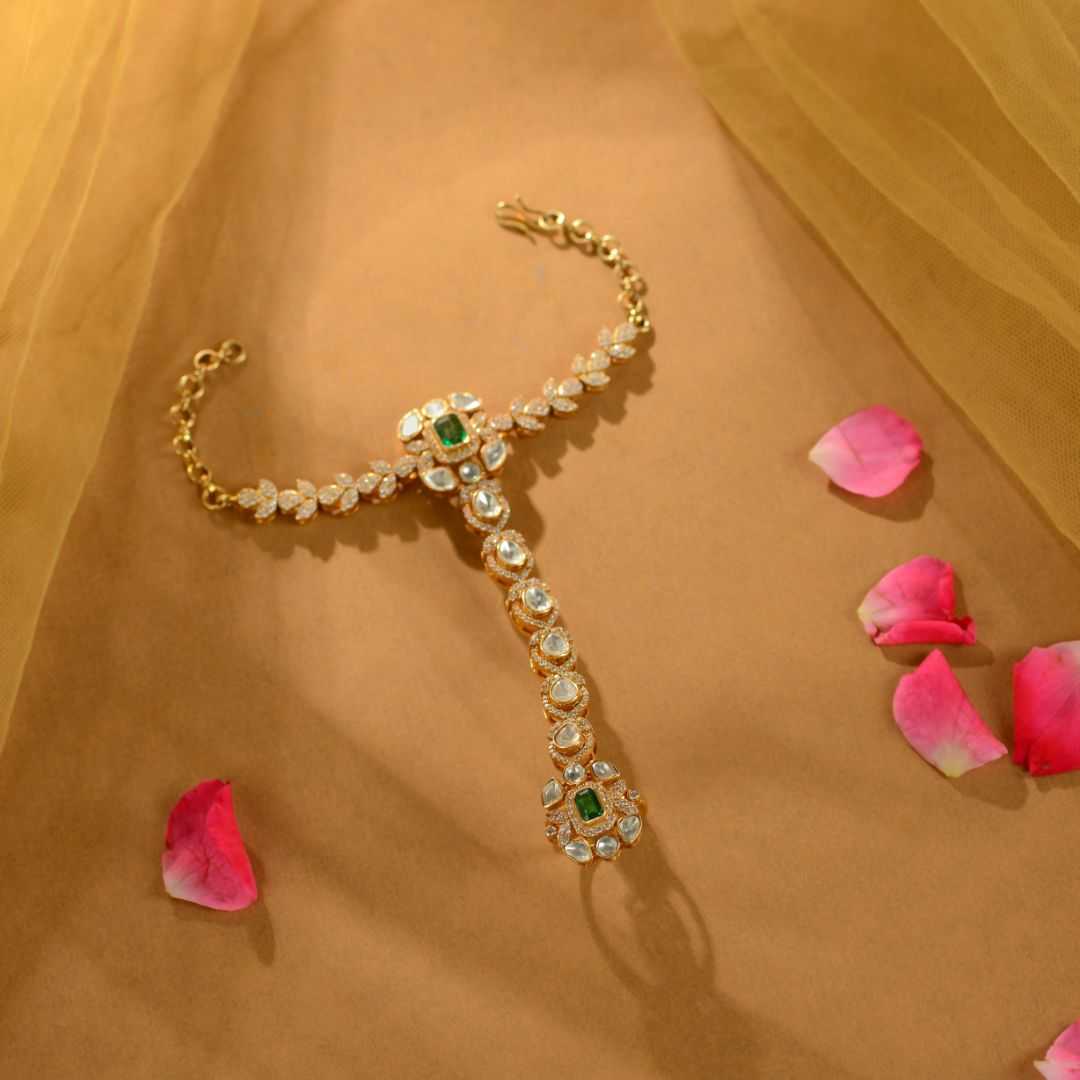92.5 Silver Emerald Kundan Hathphool by Tavya Jewellery - front view