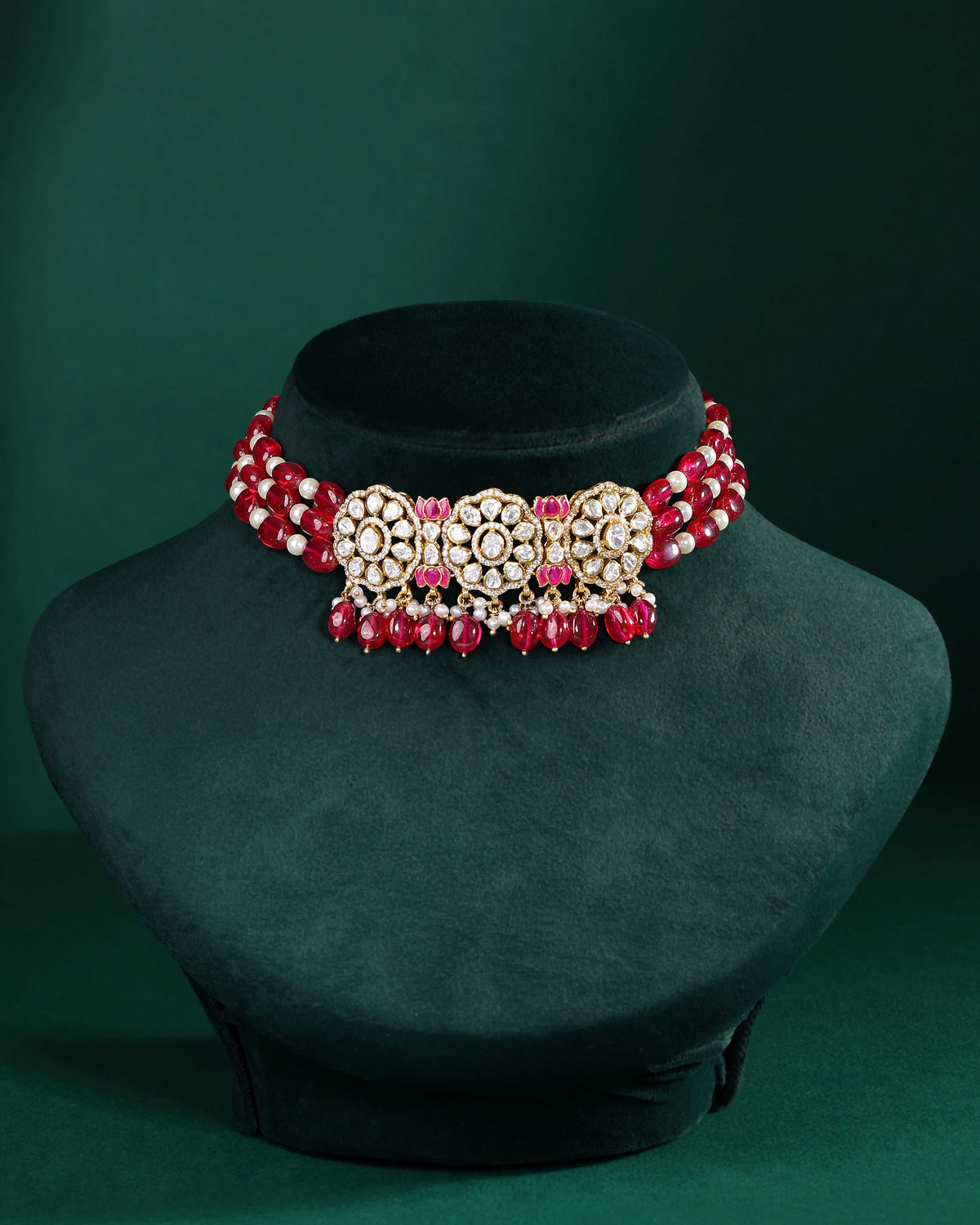 Silver Floral Medallion Choker by Tavya Jewellery - close-up detail